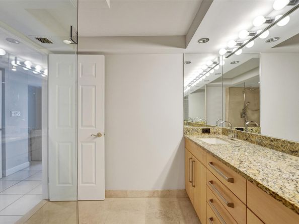 936 Intracoastal Dr 12C, Fort Lauderdale FL 33304