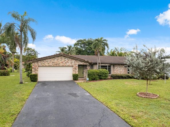 8675 NW 28th Drive, Coral Springs FL 33065