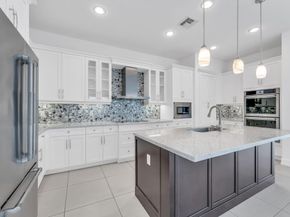 1286 SW 113th Way, Pembroke Pines FL 33025