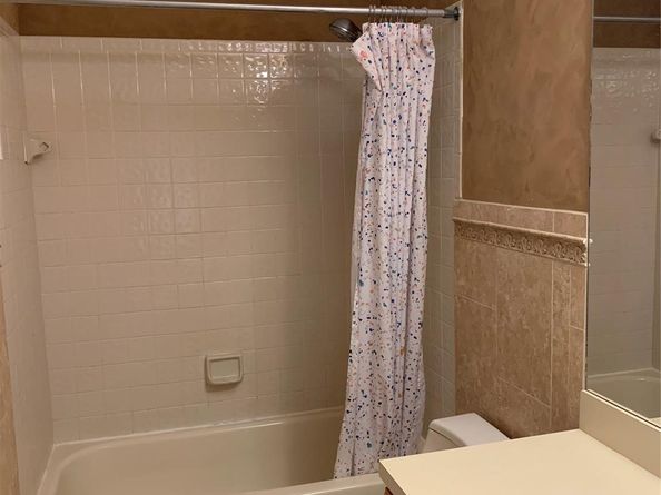 6930 NW 28th St, Margate FL 33063