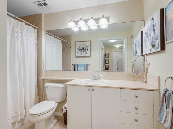 804 E Windward Way 201, Lantana FL 33462