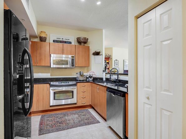 804 E Windward Way 201, Lantana FL 33462