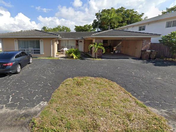 1421 SE 4th Street, Deerfield Beach FL 33441