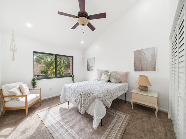 7127 Sportsmans Dr, North Lauderdale FL 33068