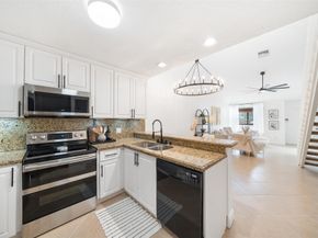 7127 Sportsmans Dr, North Lauderdale FL 33068