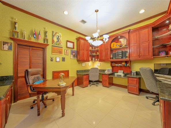 14630 Luray Rd, Southwest Ranches FL 33330