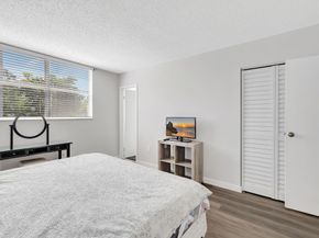 2800 Somerset Drive 218j, Lauderdale Lakes FL 33311