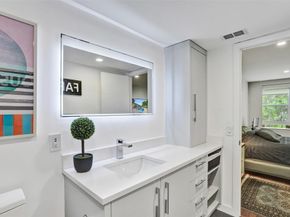 Undisclosed Address #FX-10535958, Oakland Park FL 33308