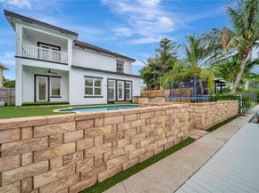 909 Mango Isle, Fort Lauderdale FL 33315