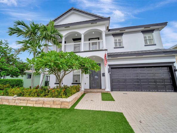 909 Mango Isle, Fort Lauderdale FL 33315