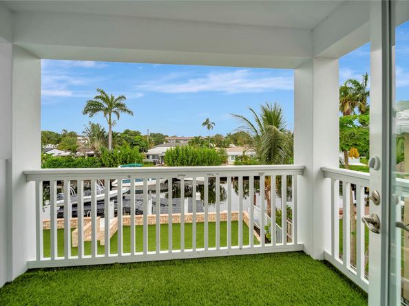 909 Mango Isle, Fort Lauderdale FL 33315