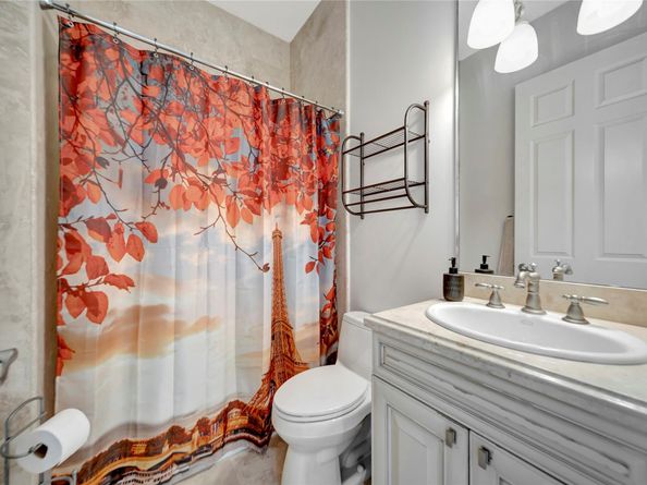 909 Mango Isle, Fort Lauderdale FL 33315