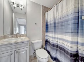 909 Mango Isle, Fort Lauderdale FL 33315