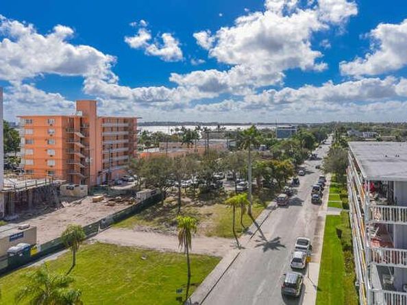 108 Lake Avenue 406, Lake Worth Beach FL 33460