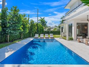 1400 Middle River Dr, Fort Lauderdale FL 33304