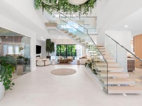 1400 Middle River Dr, Fort Lauderdale FL 33304