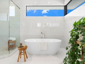 1400 Middle River Dr, Fort Lauderdale FL 33304