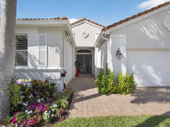 199 Sedona Way, Palm Beach Gardens FL 33418