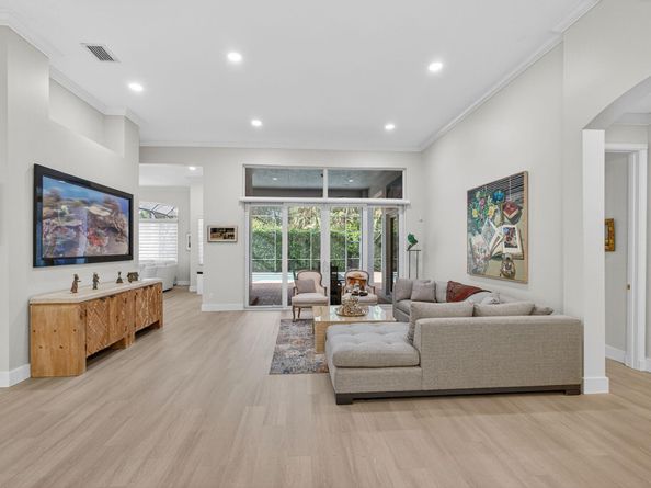 199 Sedona Way, Palm Beach Gardens FL 33418