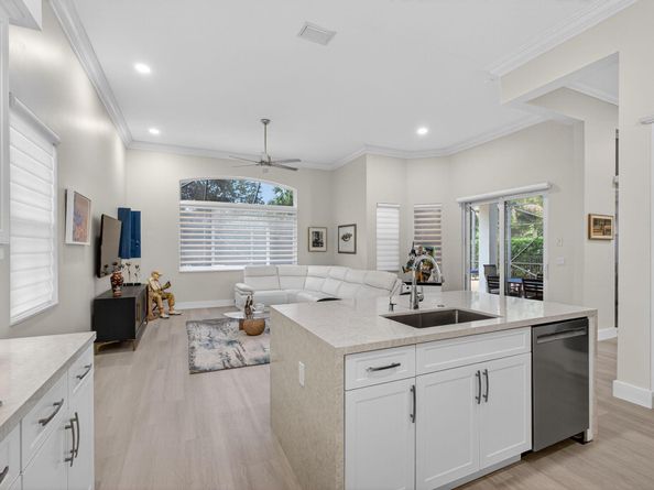 199 Sedona Way, Palm Beach Gardens FL 33418