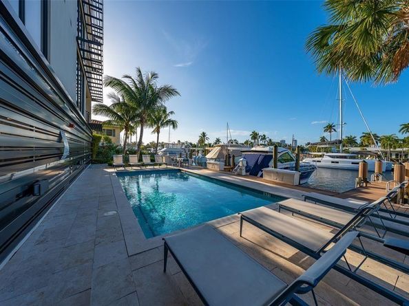 1507 SE 15th Street 202, Fort Lauderdale FL 33316