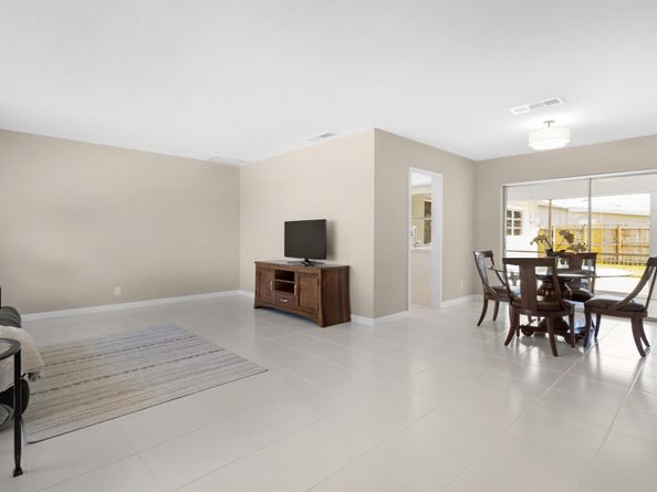 5370 NE 17th Avenue, Fort Lauderdale FL 33334