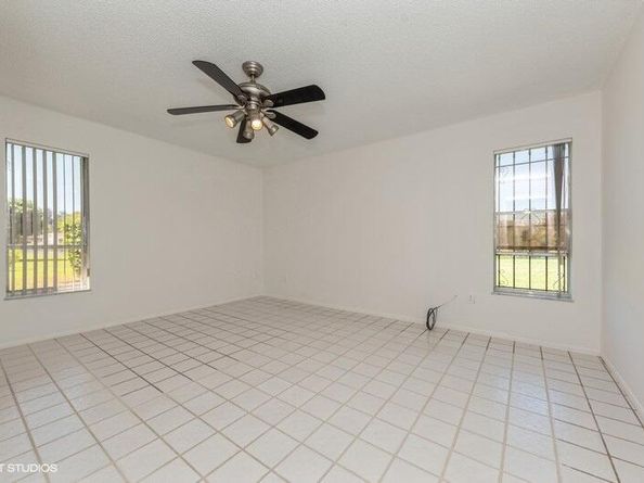 148 Village Walk Drive 24, Royal Palm Beach FL 33411