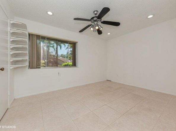 148 Village Walk Drive 24, Royal Palm Beach FL 33411