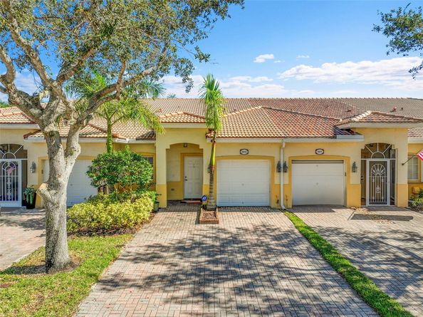 9815 Galleon Dr, West Palm Beach FL 33411