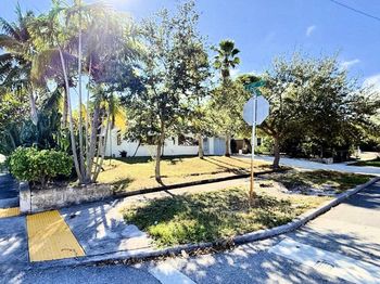 802 Lytle Street