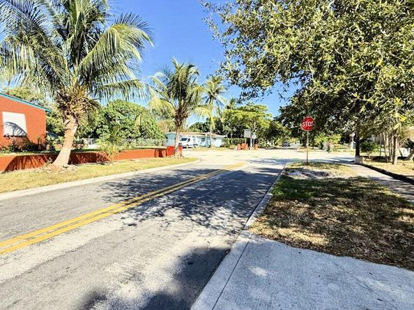 802 Lytle Street, West Palm Beach FL 33405