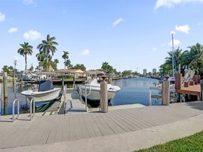 2201 SE 9th St 106, Pompano Beach FL 33062