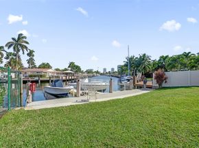 2201 SE 9th St 106, Pompano Beach FL 33062