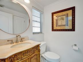 2201 SE 9th St 106, Pompano Beach FL 33062