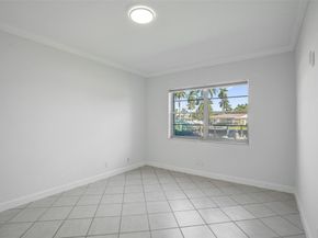 2201 SE 9th St 106, Pompano Beach FL 33062