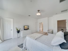 1112 NE 17th Way 1112, Fort Lauderdale FL 33304