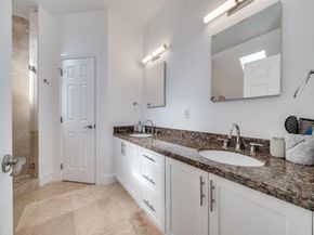 1112 NE 17th Way 1112, Fort Lauderdale FL 33304