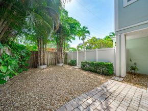 1112 NE 17th Way 1112, Fort Lauderdale FL 33304