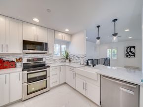 1112 NE 17th Way 1112, Fort Lauderdale FL 33304