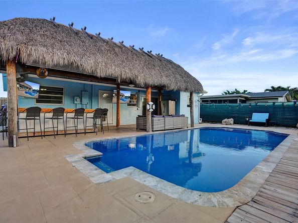 4221 NE 13th Ave, Oakland Park FL 33334