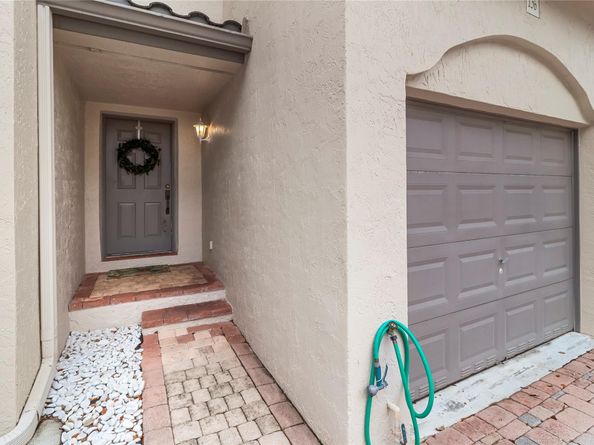 1900 Oceanwalk Ln 136, Lauderdale By The Sea FL 33062