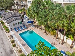 1900 Oceanwalk Ln 136, Lauderdale By The Sea FL 33062