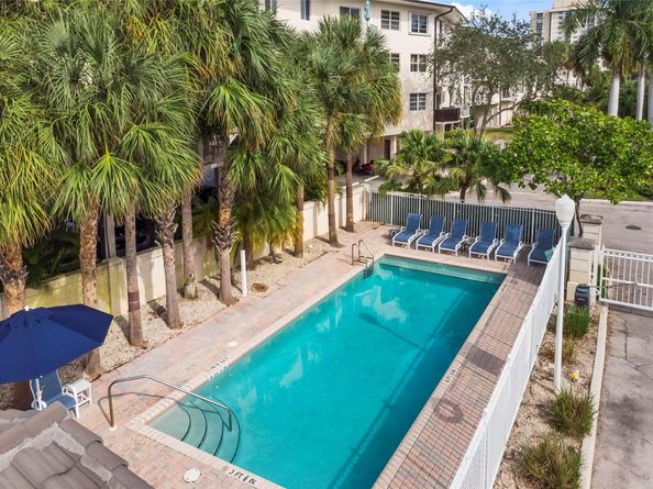 1900 Oceanwalk Ln 136, Lauderdale By The Sea FL 33062