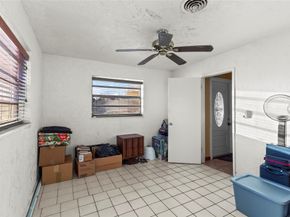 820 NW 38th Ave, Lauderhill FL 33311