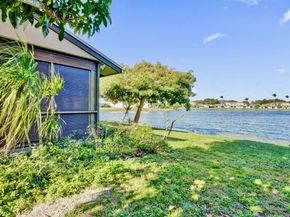 32 Buxton Lane, Boynton Beach FL 33426