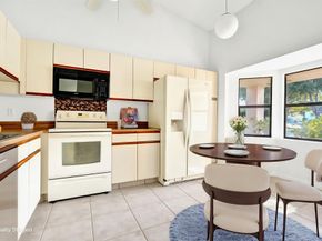 32 Buxton Lane, Boynton Beach FL 33426