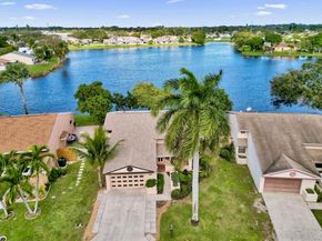 32 Buxton Lane, Boynton Beach FL 33426