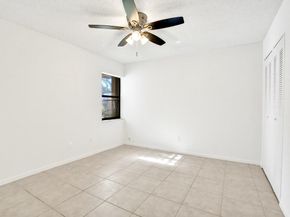 32 Buxton Lane, Boynton Beach FL 33426