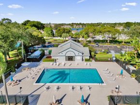 32 Buxton Lane, Boynton Beach FL 33426