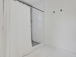 233 NE 11th St 233, Fort Lauderdale FL 33304